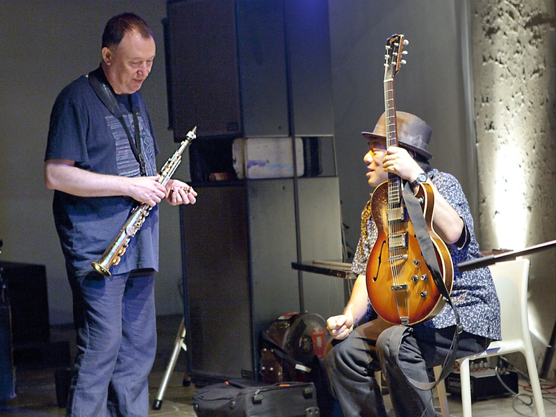Otomo Yoshihide & John Butcher